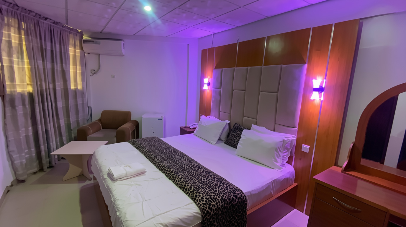 Guest room — ambient evening lighting